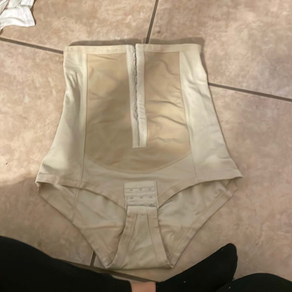 Postpartum girdle